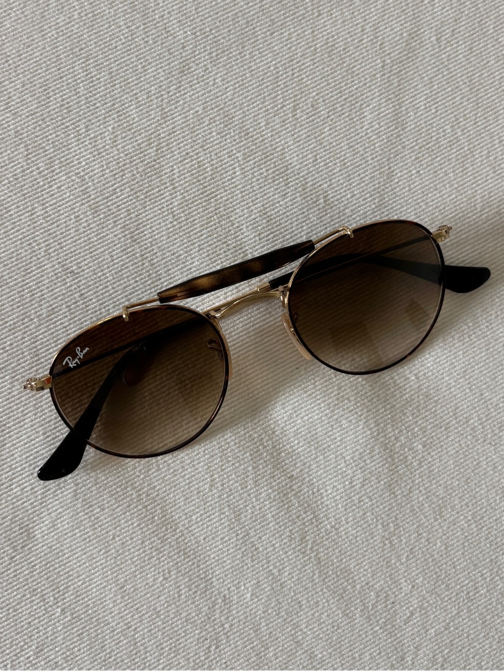 Ray-Ban Aviators - Picture 1 of 5